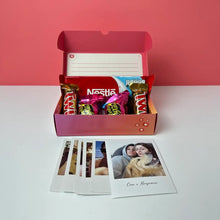 Carregar imagem no visualizador da galeria, Kit Chocolate Instagram + 18 Fotos Vintage