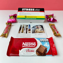 Carregar imagem no visualizador da galeria, Kit Chocolate STRESS Alívio + 18 Fotos Vintage
