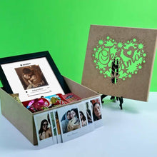 Carregar imagem no visualizador da galeria, Kit A Música que Nos Uniu + 6 Fotos Vintage Bônus
