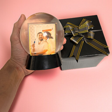 Carregar imagem no visualizador da galeria, Globo de Neve com Foto
